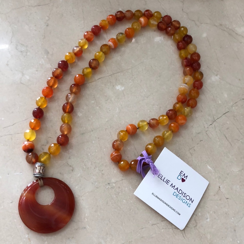 As featured on QVC! Fashion beaded necklace